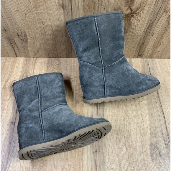 UGG Women Classic Femme Short Slate Wedge Boots Size 7 Gray Suede Sheepskin - Picture 9 of 14